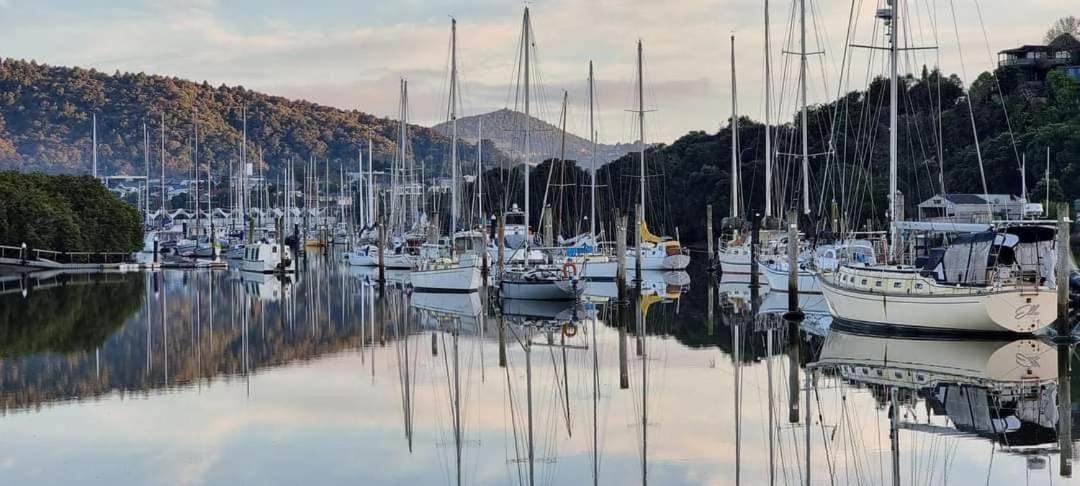 On The Water Boat House Apartment Whangarei Exterior photo